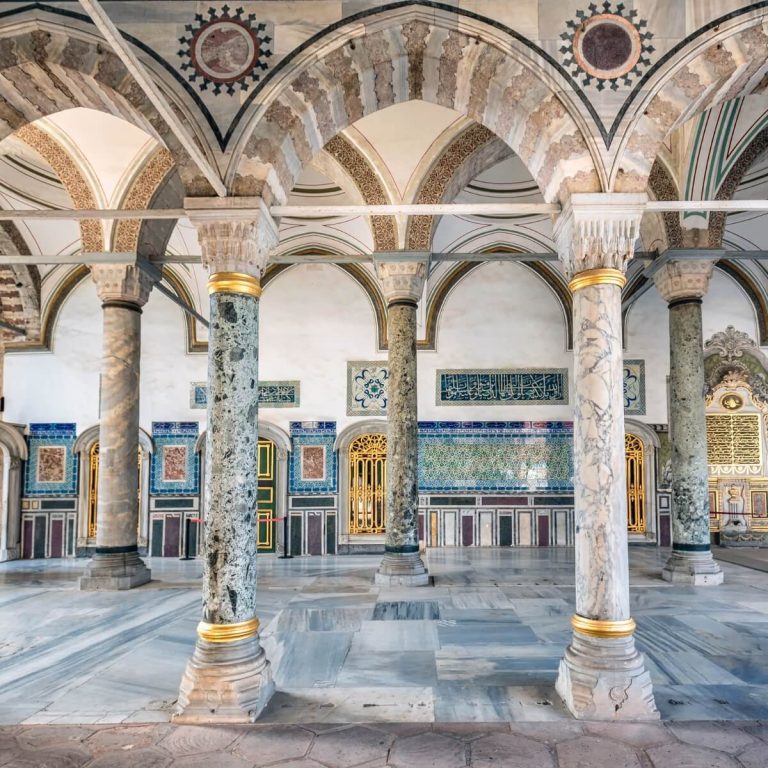 snapshot-of-the-wonderful-topkapi-palace-museum