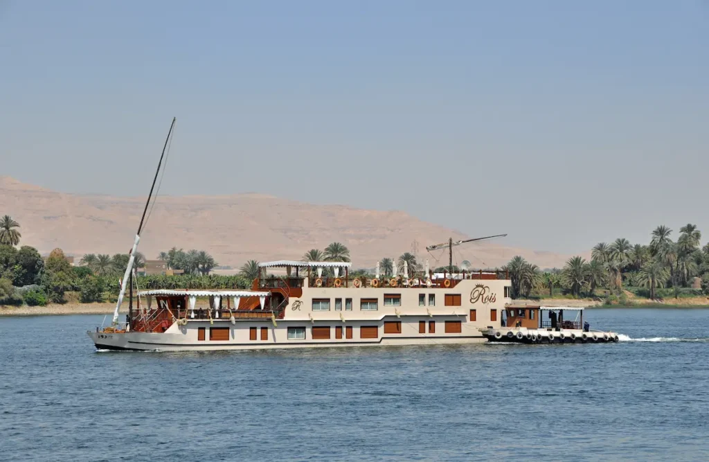 Dahabiya Cruise