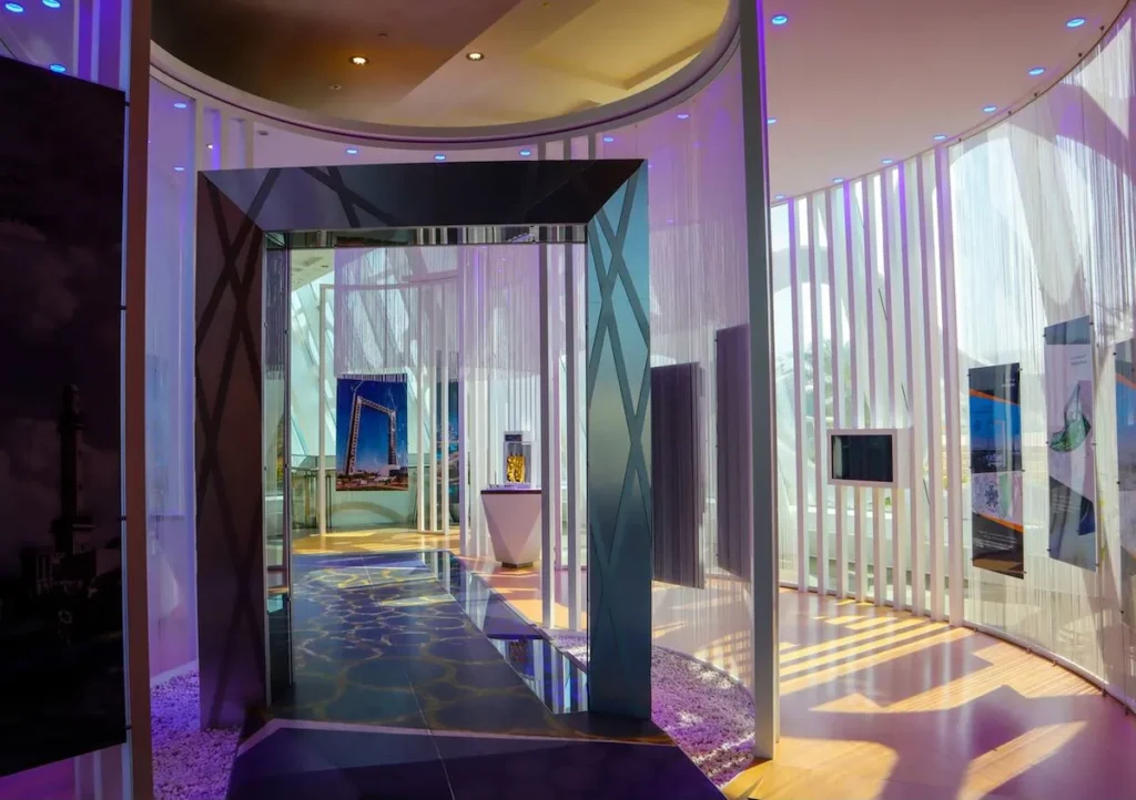 Entrance to Dubai landmark, The Frame 