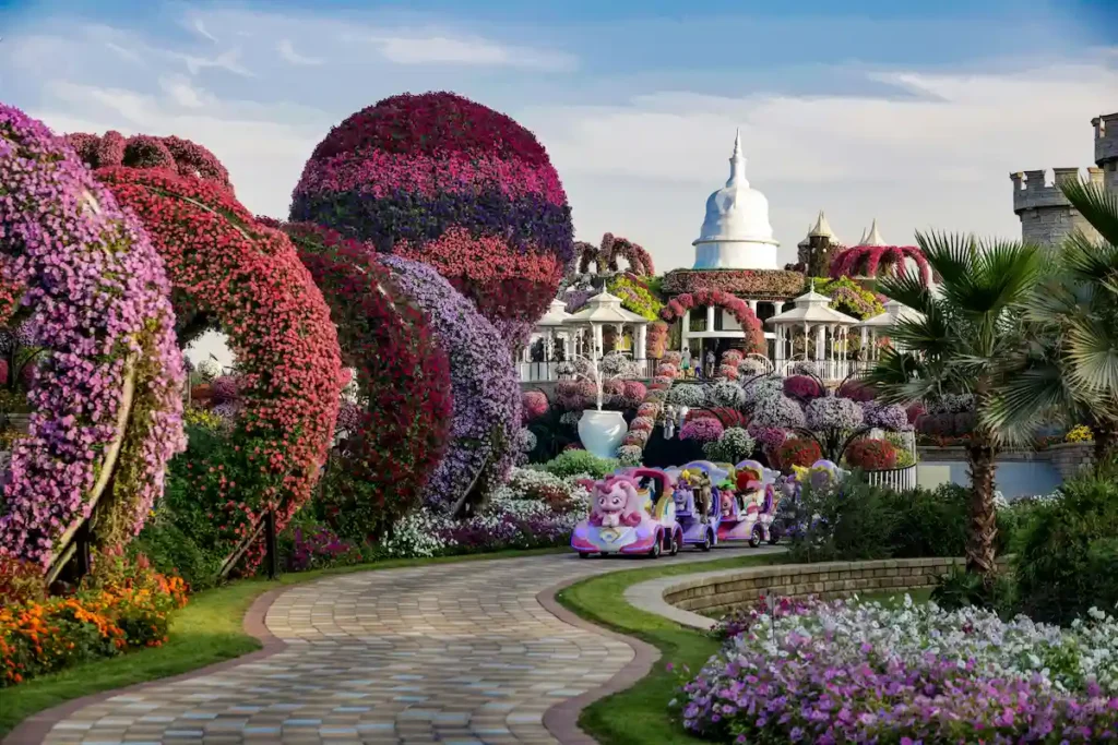 Enchanting Floral Pathways at Dubai Garden