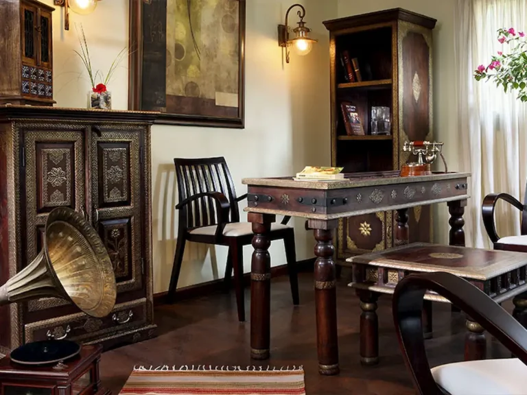 Sonesta Dahabeya Amirat lounge and dining